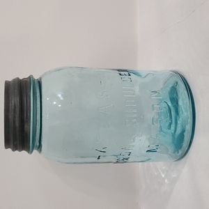 Vintage Atlas Blue Strong Shoulder Mason Jar with Zinc Lid Quart
